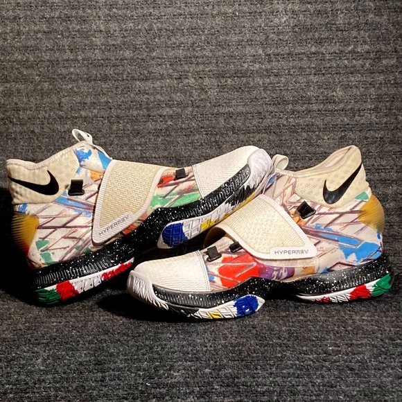 Nike Shoes Zoom Hyperrev 12/12/2015 RARE Nike Athletic Basketball Size 11.5 NEW main image 4
